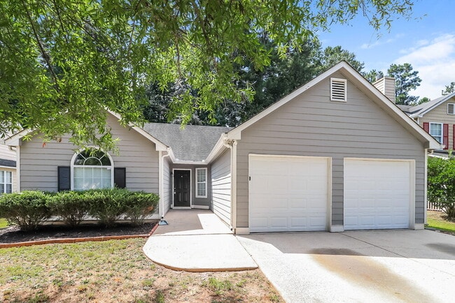 Building Photo - 2669 Lake Park Bend