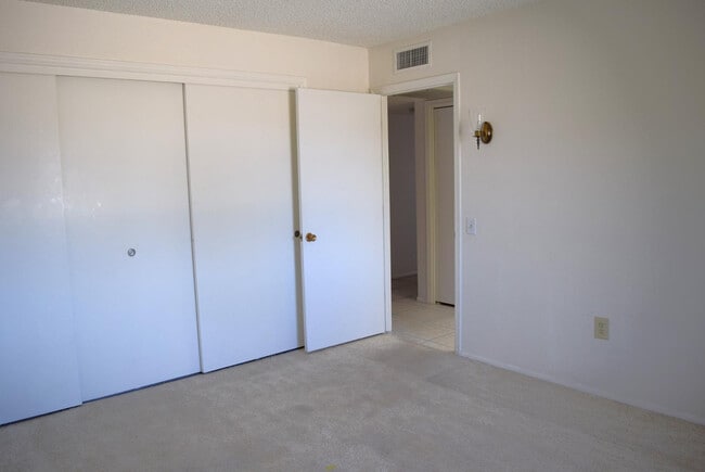 Building Photo - 12411 W Foxfire Dr