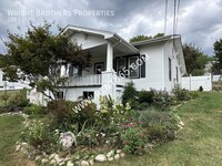 Building Photo - 2525 Bernhurst Dr