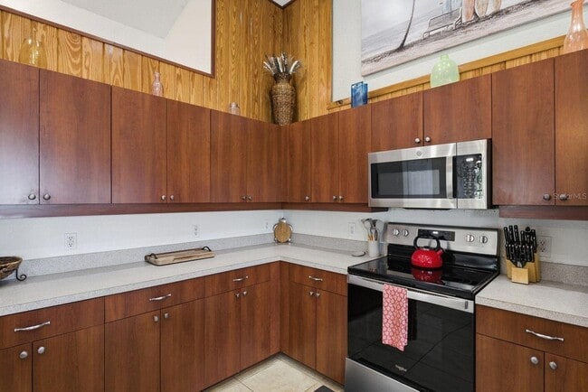Building Photo - 6731 Arroyo Dr