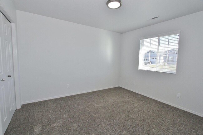 Building Photo - Single-Level Home In Quiet Neighborhood