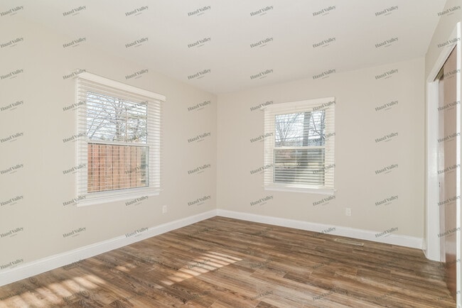 Building Photo - 1115 Ann Ave