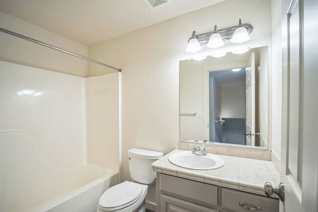 Building Photo - 3114 SE Tumblestone Dr