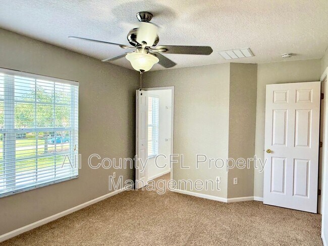 Building Photo - 16752 Cedar Crest Dr