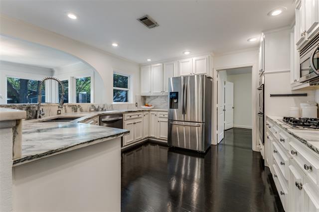 Building Photo - 3778 Shorecrest Dr