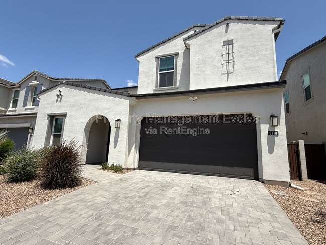 Building Photo - 5118 E Anderson Dr