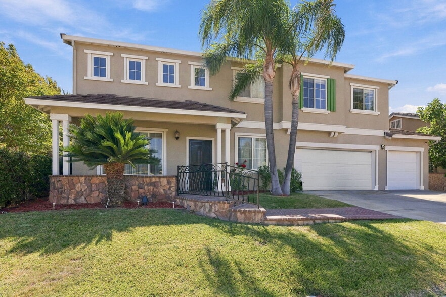 Building Photo - 204 Millbrook Dr