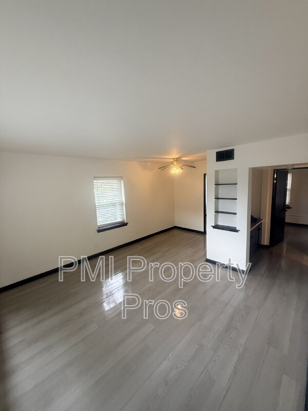 Building Photo - 3074 N 73rd St
