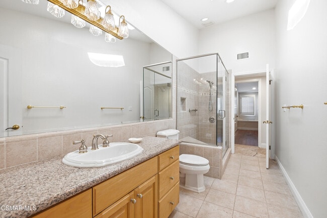 Building Photo - 5718 Ostin Ave