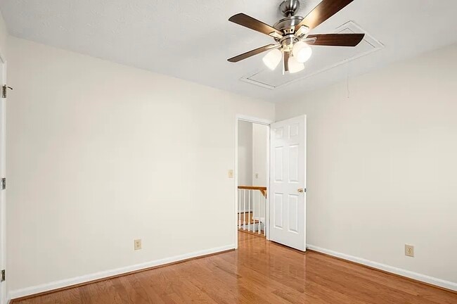 Building Photo - 4235 Marjorie Rd SW