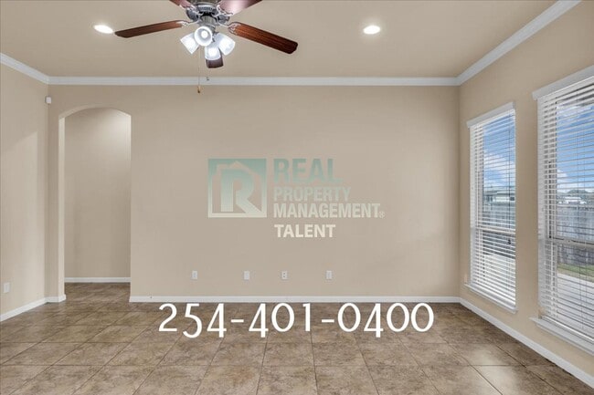 Building Photo - 10307 Bryson Dr