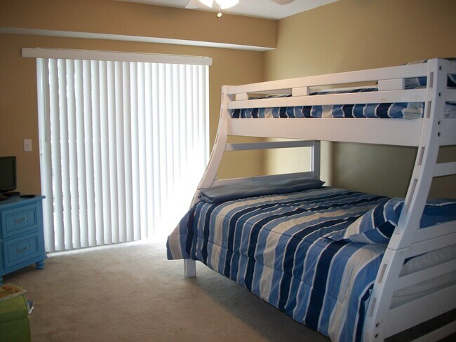 Building Photo - BEAUTIFULLY FURNISHED, 3 BEDROOM 2 BATH,  VACATION CONDO!