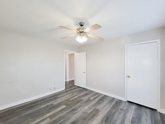 Building Photo - REMODELED 2 BEDROOM LEASE HOME IN LA MARQUE, TEXAS