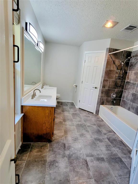 Building Photo - 200 N Mt Rushmore Dr