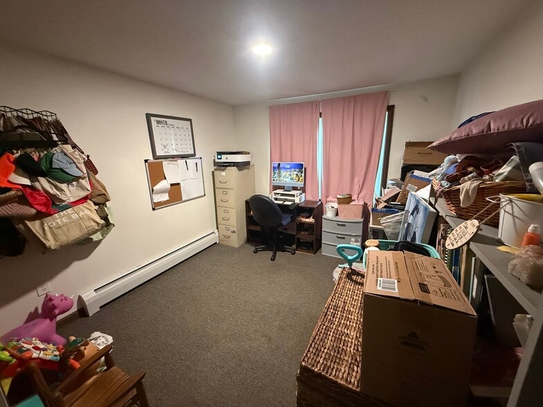 Building Photo - 18 Chestnut Dr