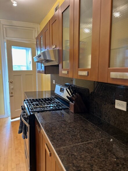 Building Photo - 6642 N Newgard Ave