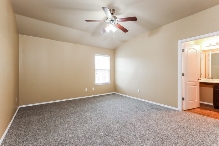 Building Photo - 11813 NW 131st St