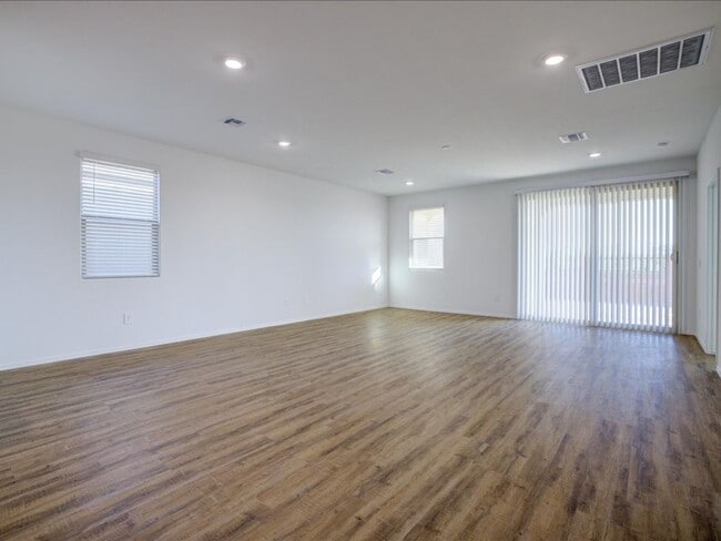 Building Photo - 4 Bedroom 2 Bathroom BRAND NEW HOME!