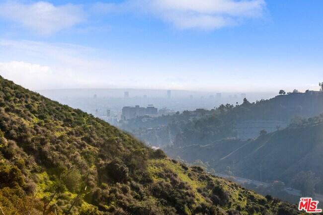 Building Photo - 2700 Cahuenga Blvd