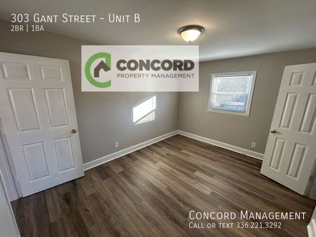 Building Photo - 303 Gant St