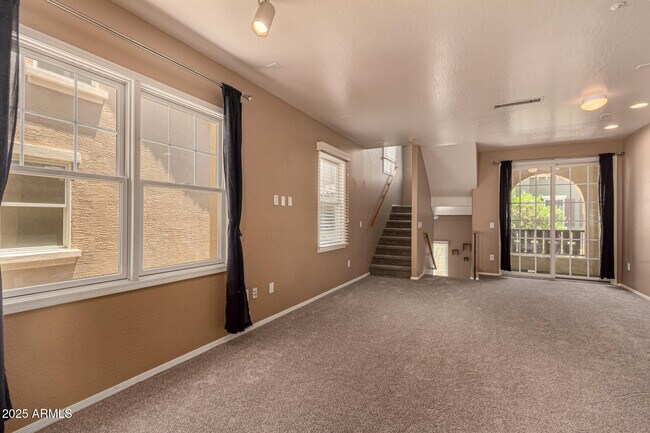 Building Photo - 1326 S Sabino Dr
