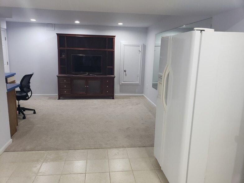Building Photo - 7508 Tarpley Dr