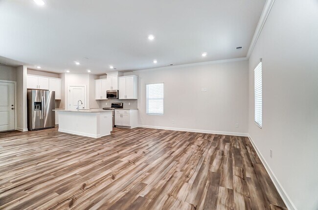 Building Photo - Move-in Ready 3 Bedroom in Mint Hill!