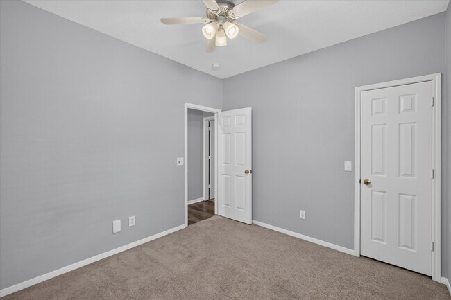 Building Photo - 26 Millport Dr