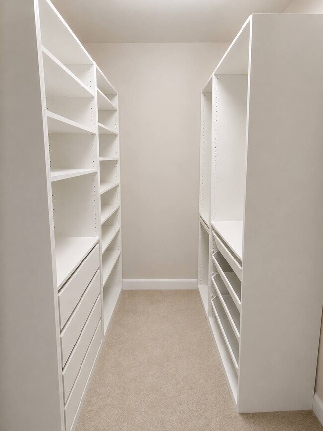 Building Photo - 5008 Ridgemont Walk