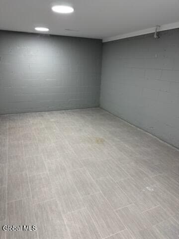 Building Photo - 285 Mt Hope Dr