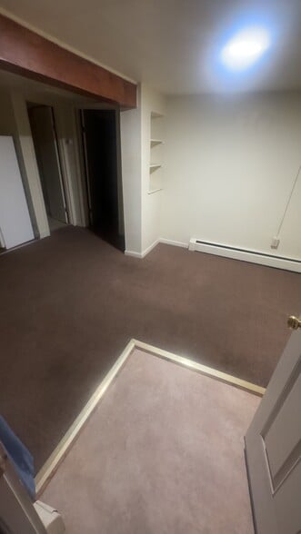 Building Photo - 190 Church St