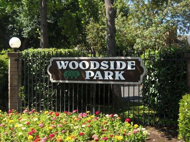 Primary Photo - Freshly updated Woodside Park townhouse, close to Fresno State.