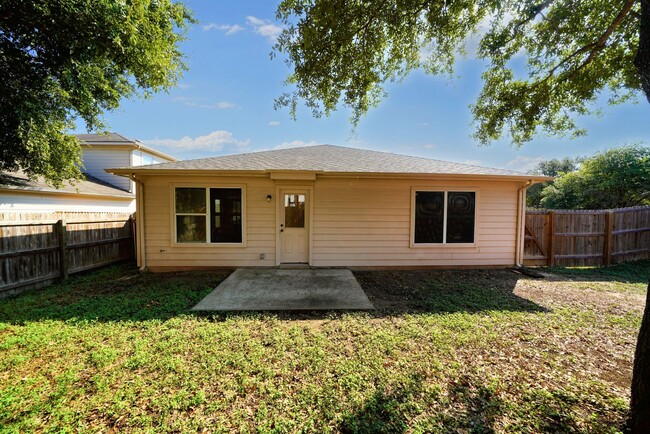 Building Photo - Corner-Lot Beauty in Wynnbrook Subdivision...