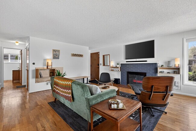 Building Photo - 9314 54th Ave S