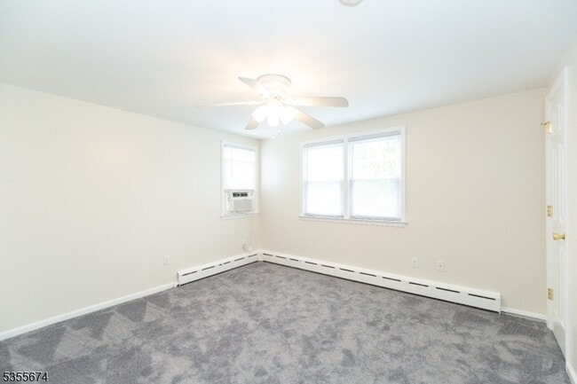 Building Photo - 200 Plainfield Rd