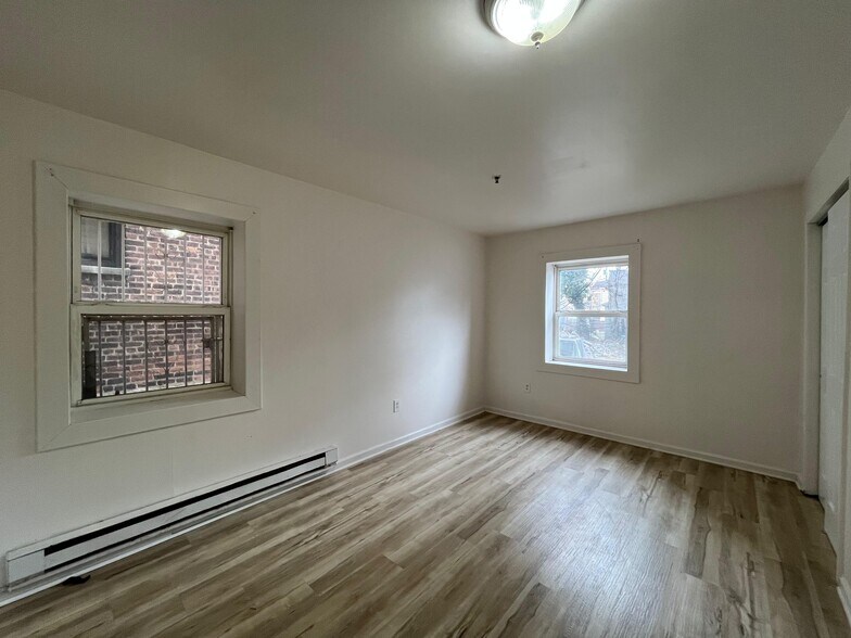 Building Photo - 15 Bergen Ave