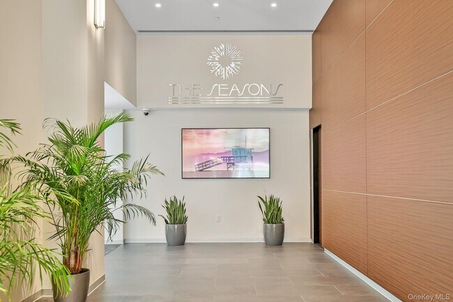 Building Photo - 4 Martine Ave