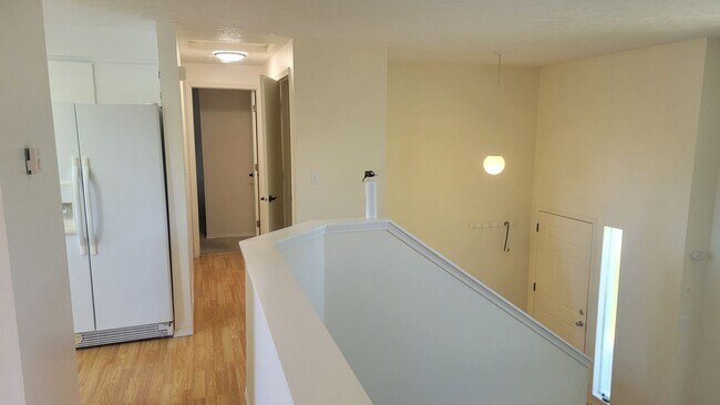 Building Photo - 4 Bedroom South Hill Home With Detached Ga...