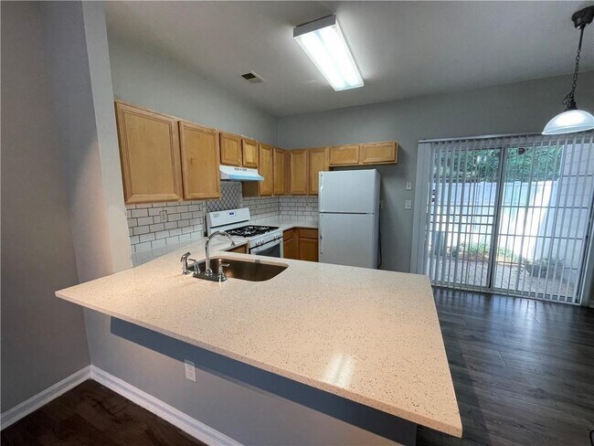 Building Photo - 3322 Hidden Cove Cir NW