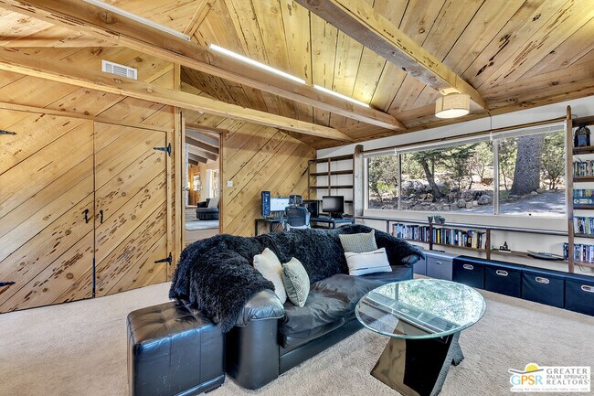 Building Photo - 25465 Seneca Dr