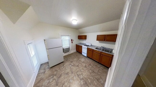 Building Photo - 8 S Normal St