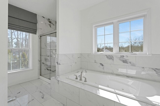 Building Photo - 766 Mamaroneck Ave