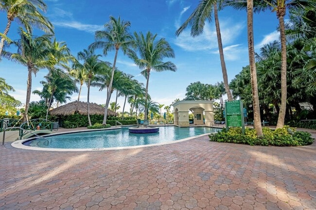 Building Photo - 19501 W Country Club Dr