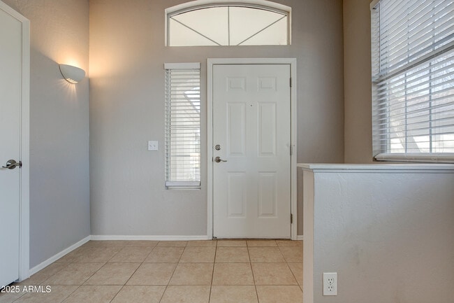 Building Photo - 4402 E Creosote Dr