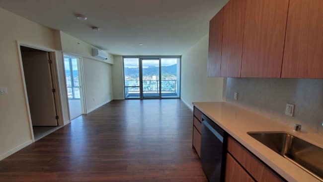 Building Photo - 1391 Kapiolani Blvd