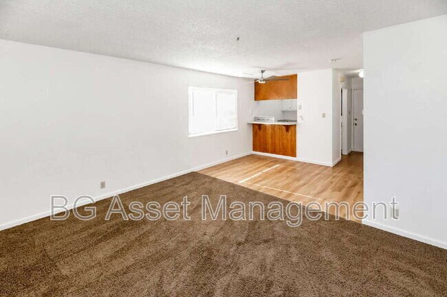 Building Photo - 450 Corte Arango