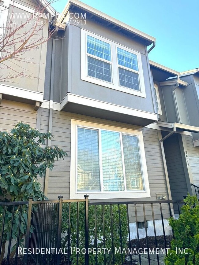 Building Photo - Arbor Reserve Townhome with 2 Spacious Pri...