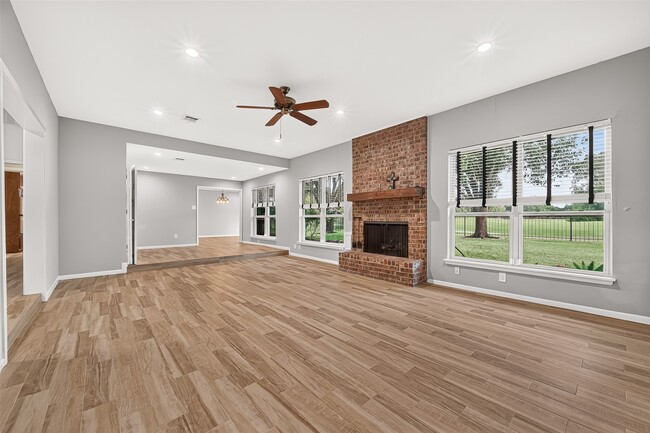 Building Photo - 2103 Winged Foot Dr
