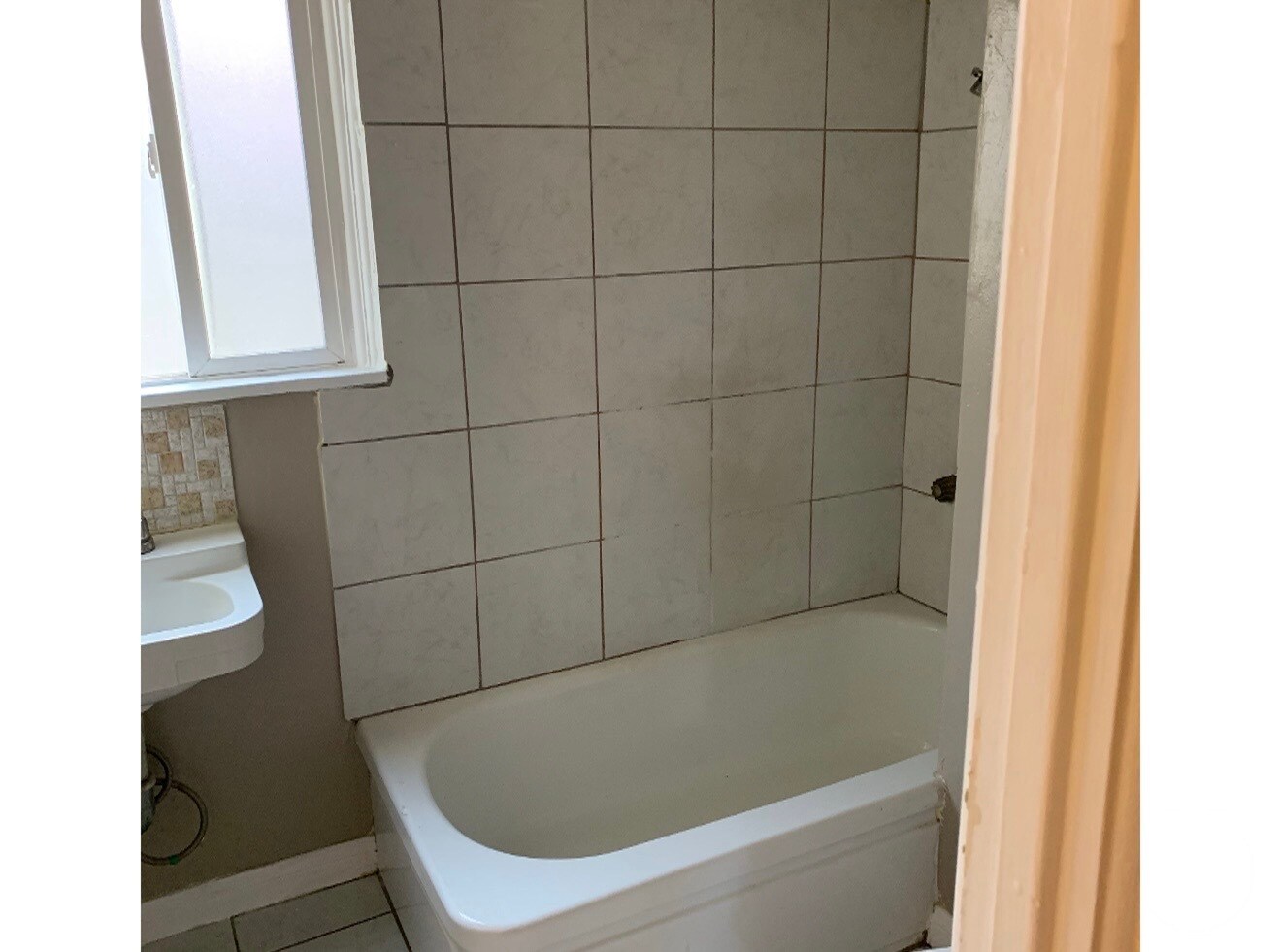 Building Photo - 5730 Willowcrest Ave