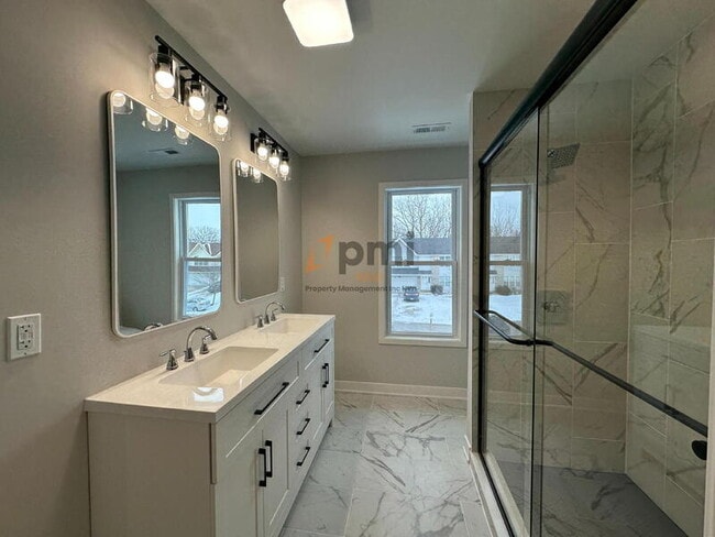 Building Photo - 5788 Adams St